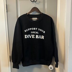 Black Graphic oversized Sweatshirt “support your local dive bar”